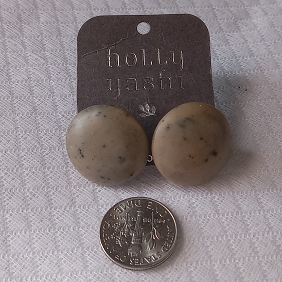 Holly Yashi Smooth Stone Earrings  NWT - Picture 3 of 3